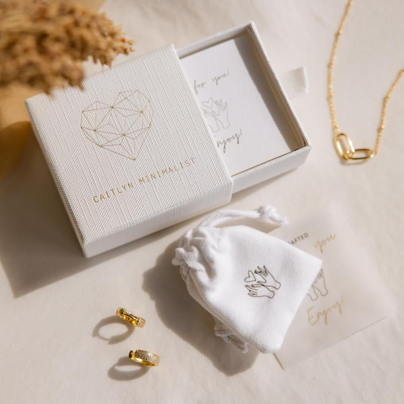 Dainty 18K Gold Plated Heart Hand Charm - Perfect Couples Jewelry & Gift for Her